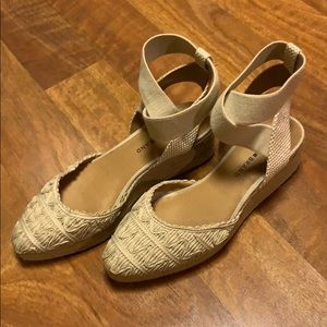 Lucky Brand Luvinia Espadrille 8.5 Like New!